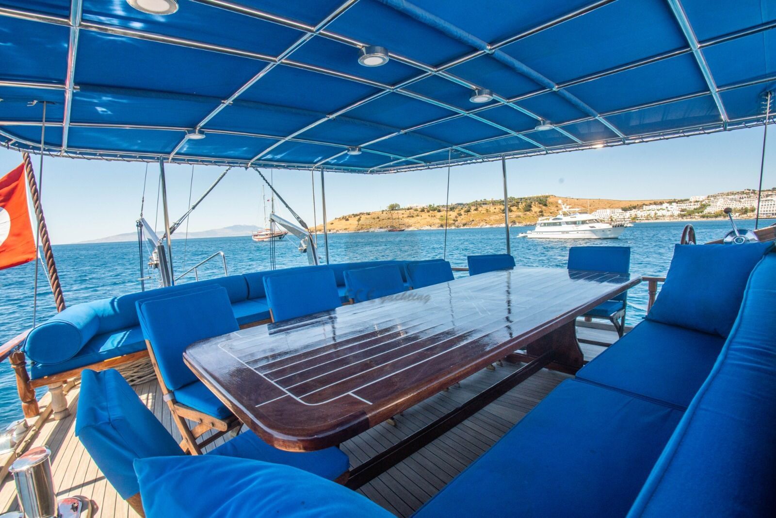 Tutta Yacht 4